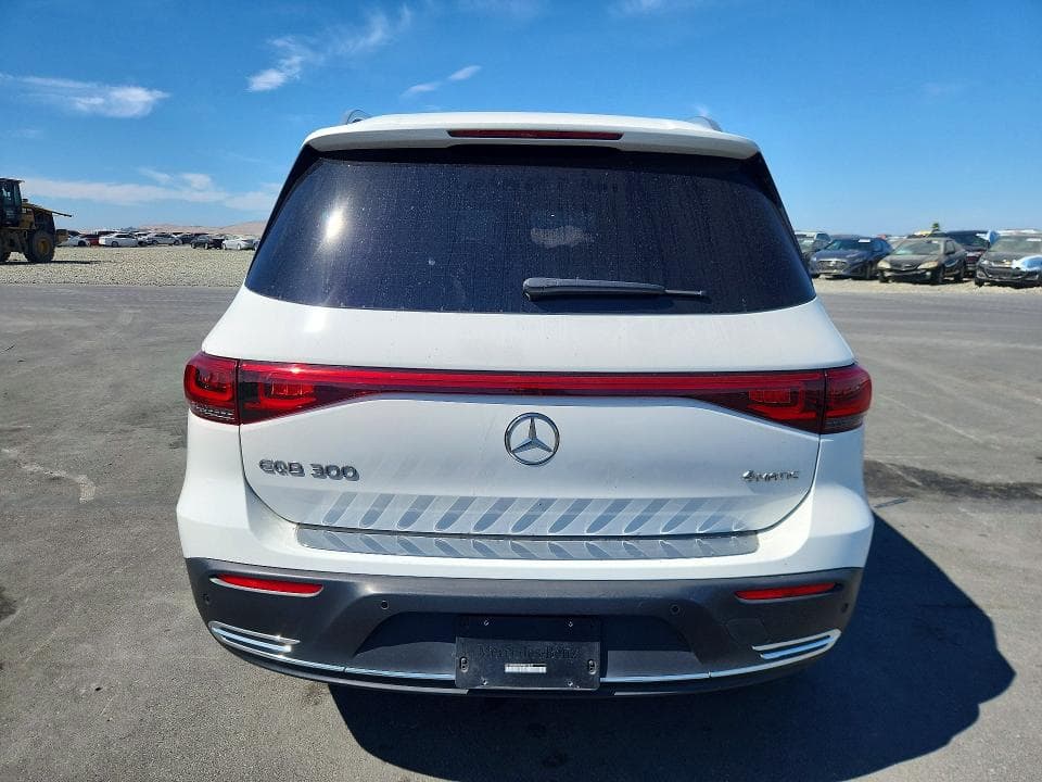 2023 MERCEDES-BENZ EQB 300 4MATIC 6