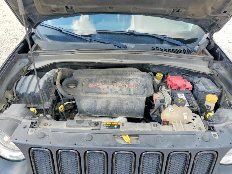 2018 JEEP RENEGADE LATITUDE 12