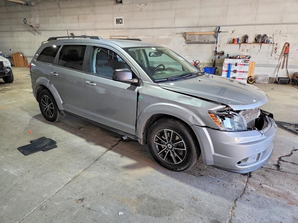 2020 DODGE JOURNEY SE 4