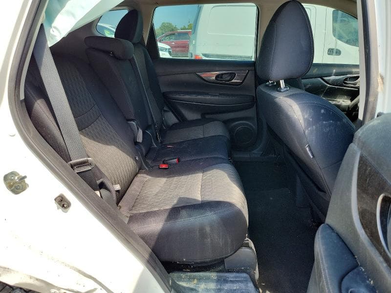 2019 NISSAN ROGUE S 11