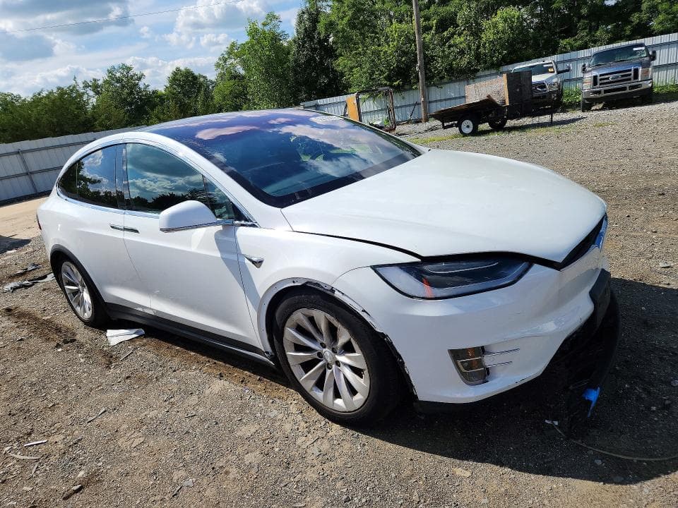 2018 TESLA MODEL X 4