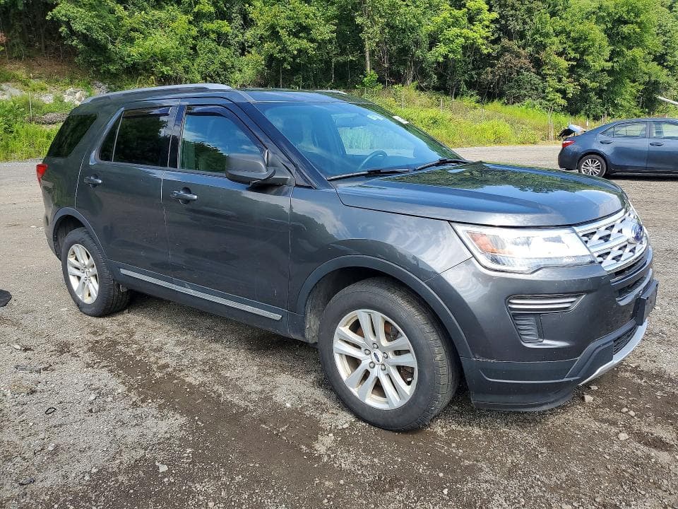 2019 FORD EXPLORER XLT 4