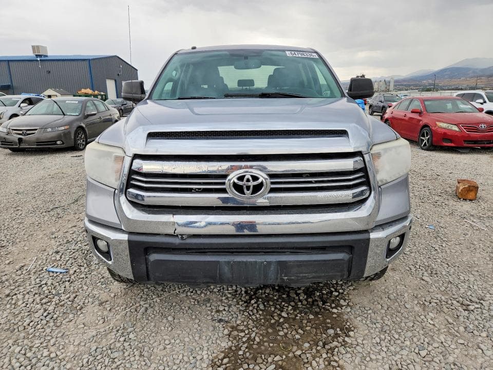 2017 TOYOTA TUNDRA SR5 5