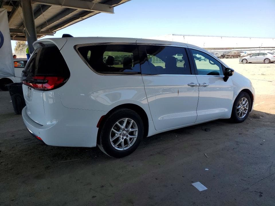 2025 CHRYSLER PACIFICA SELECT 3
