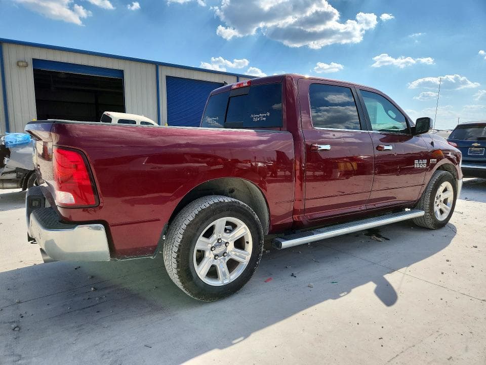 2017 RAM 1500 SLT 3