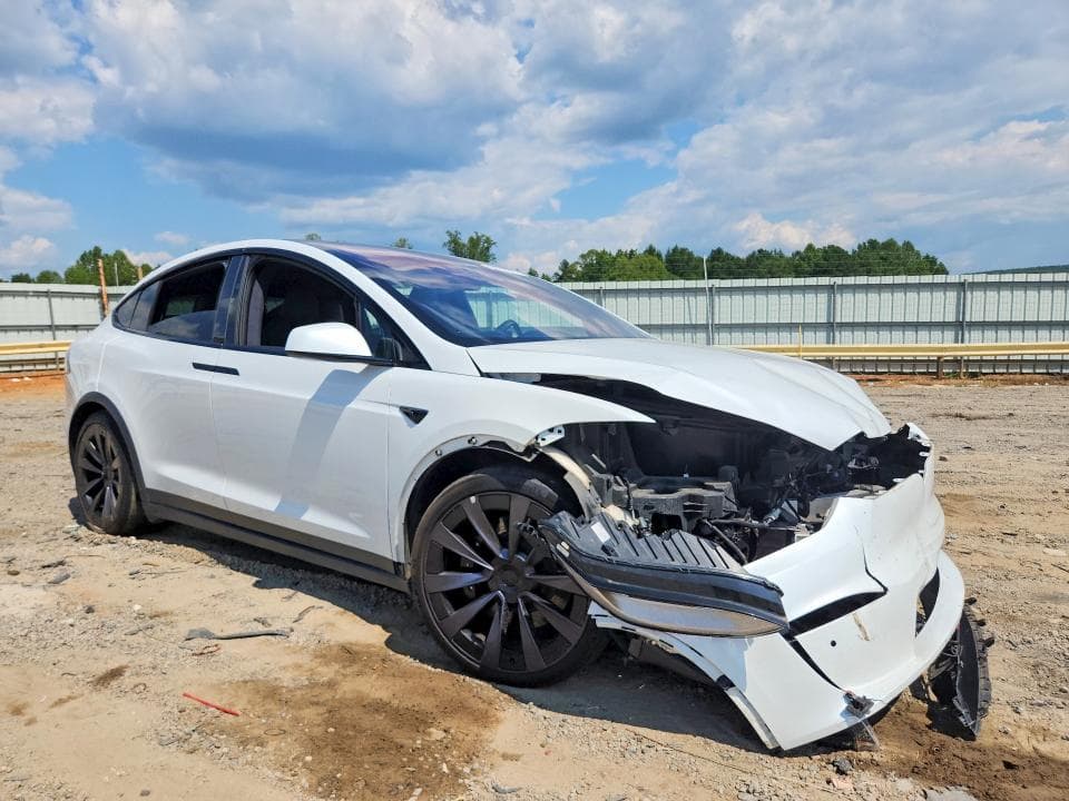 2022 TESLA MODEL X 4
