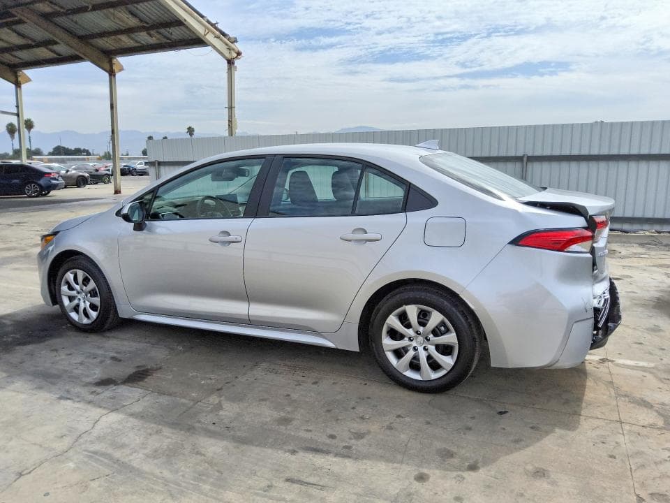 2026 TOYOTA COROLLA LE 2