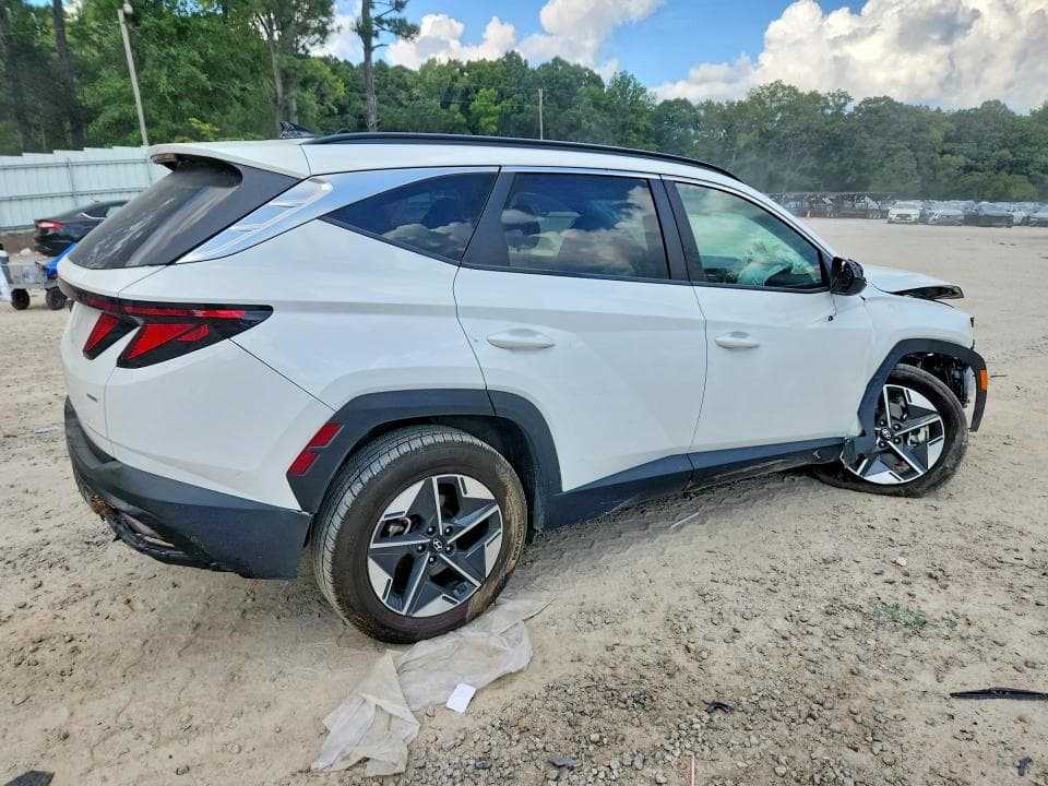 2025 HYUNDAI TUCSON SEL 3