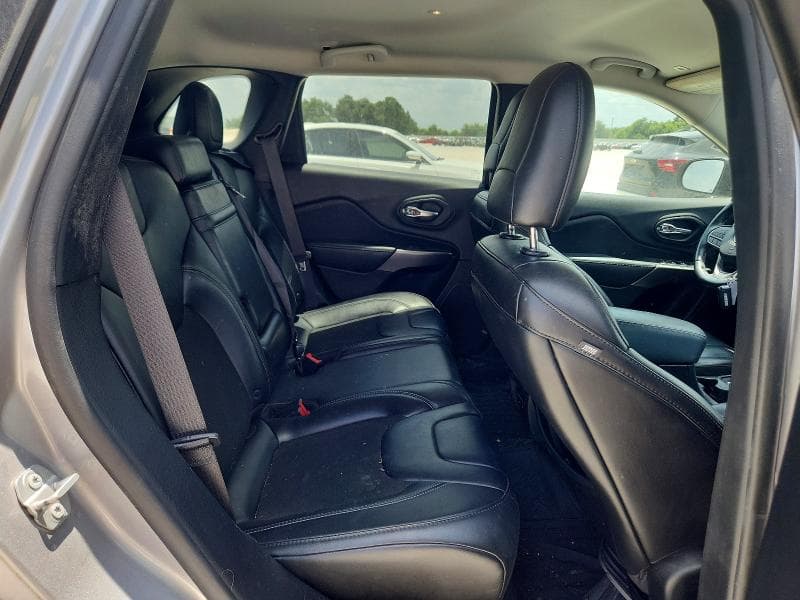 2019 JEEP CHEROKEE LATITUDE PLUS 10