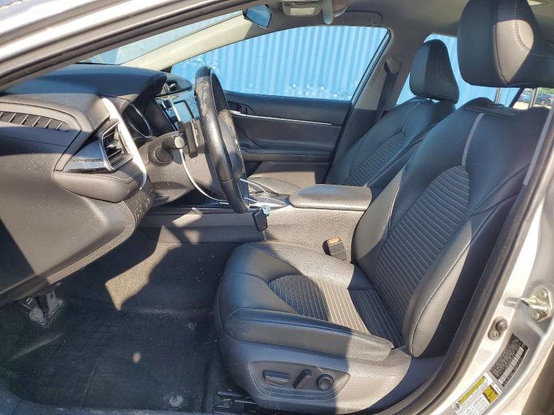 2019 TOYOTA CAMRY SE 7