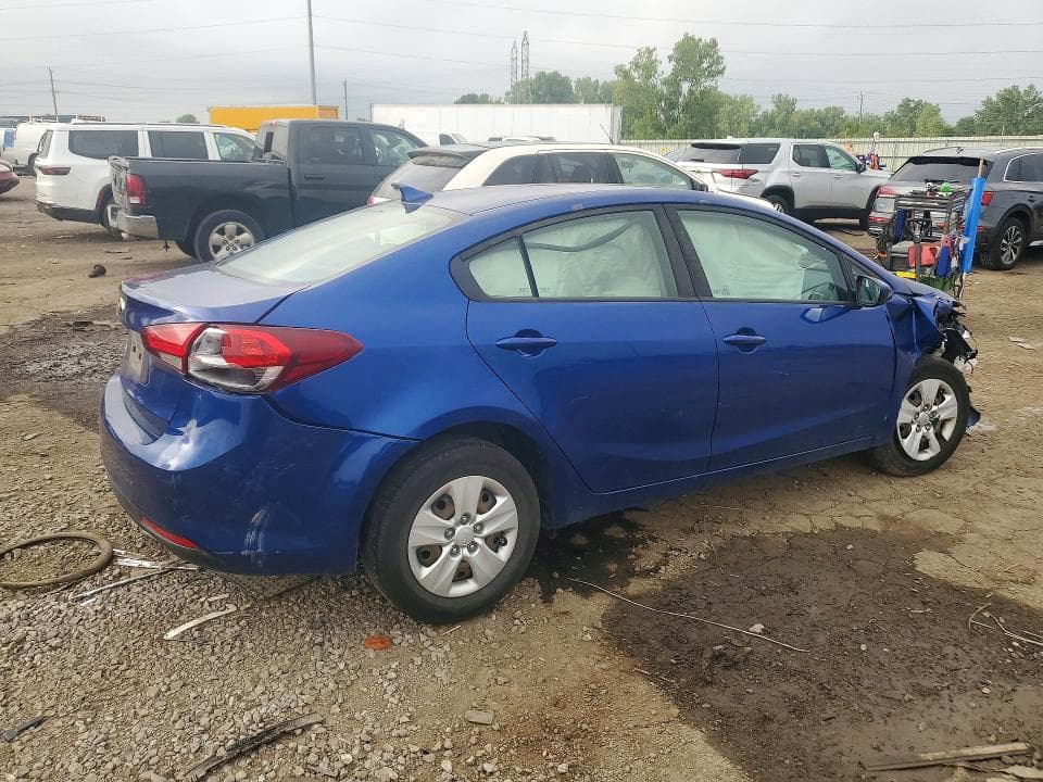 2017 KIA FORTE LX 3