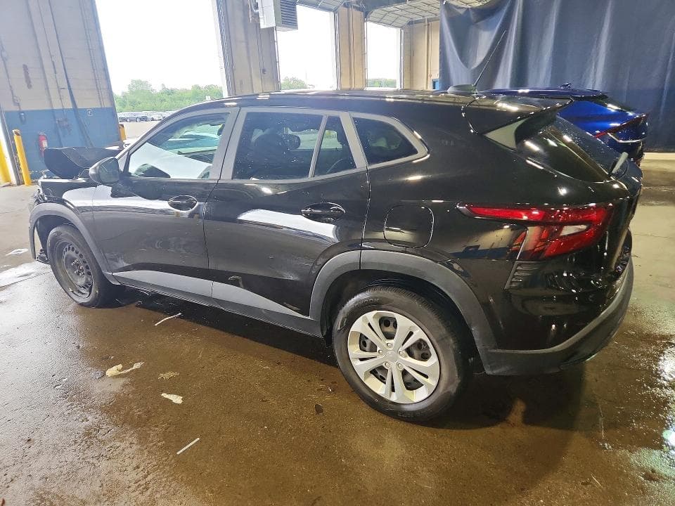 2024 CHEVROLET TRAX LS 2