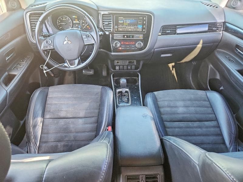 2019 MITSUBISHI OUTLANDER SE 8