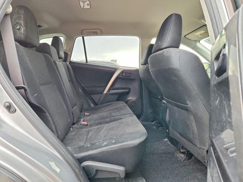2018 TOYOTA RAV4 LE 11