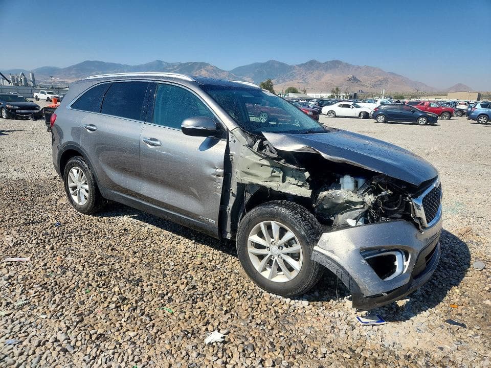 2017 KIA SORENTO LX V6 4