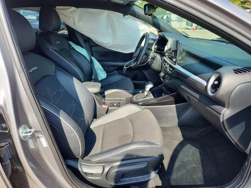 2024 KIA FORTE GT LINE 7