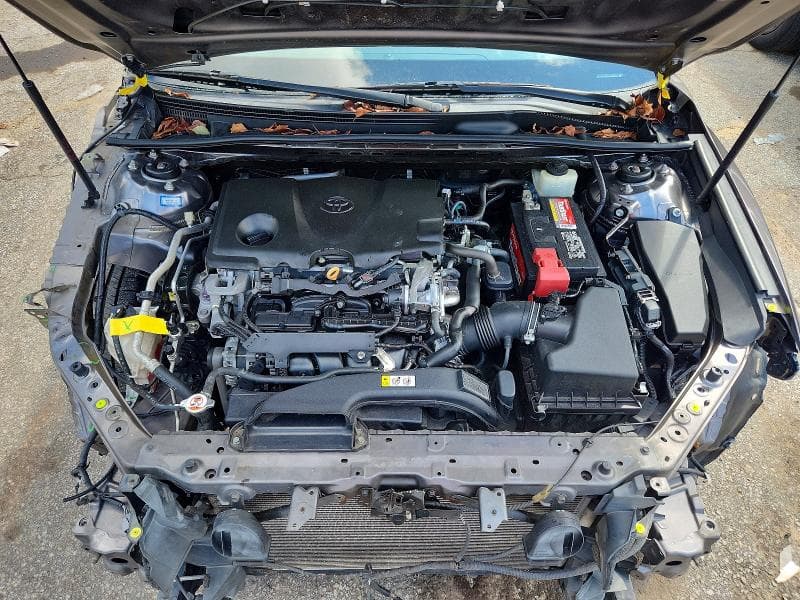 2018 TOYOTA CAMRY XLE 11