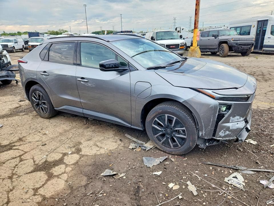 2026 TOYOTA BZ XLE PLUS 4