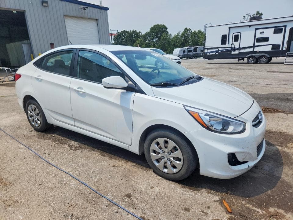 2017 HYUNDAI ACCENT SE 4