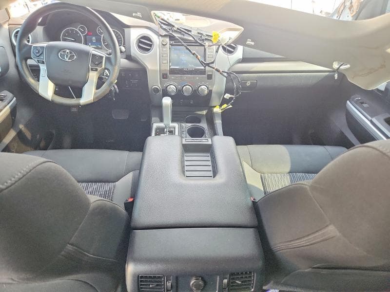 2017 TOYOTA TUNDRA SR5 8