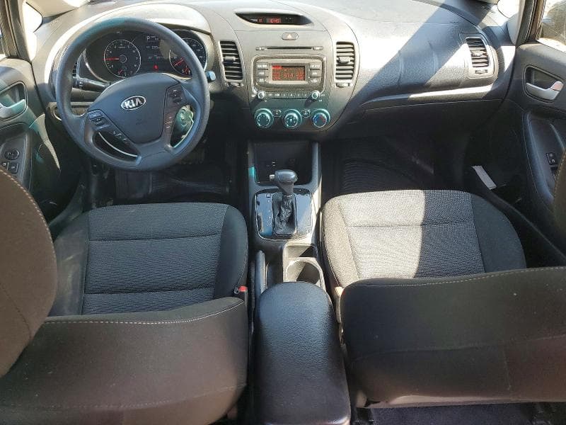 2017 KIA FORTE LX 8