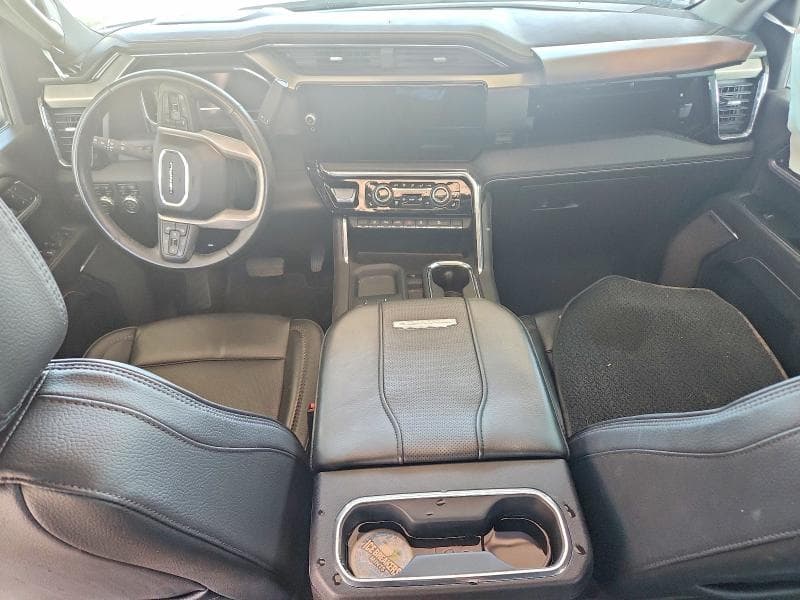 2025 GMC SIERRA K2500 DENALI 8