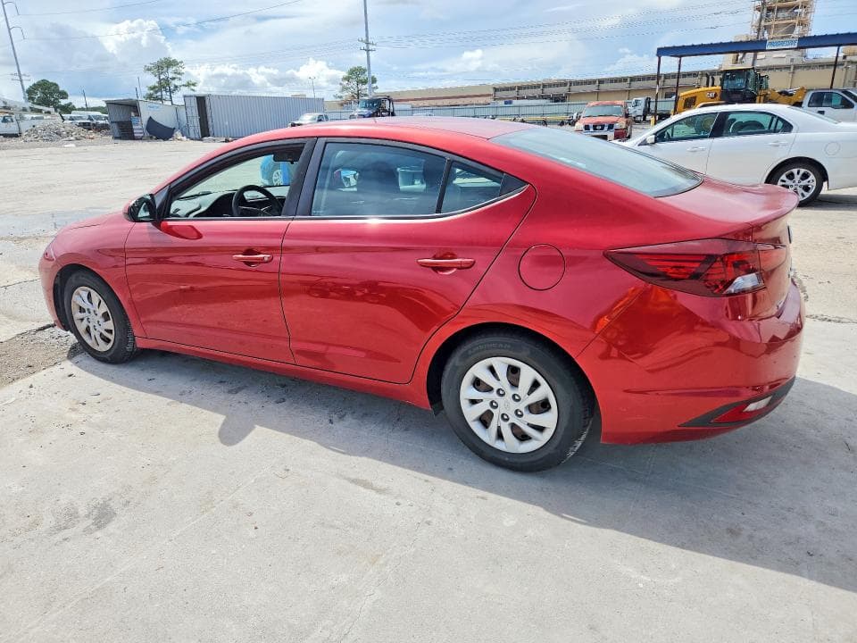 2019 HYUNDAI ELANTRA SE 2