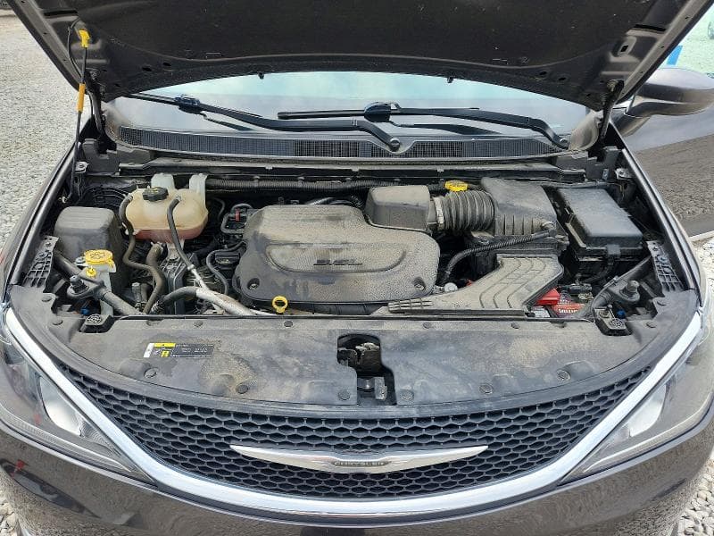 2020 CHRYSLER PACIFICA TOURING L 12