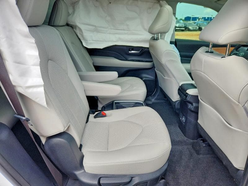 2026 TOYOTA GRAND HIGHLANDER LIMITED 11