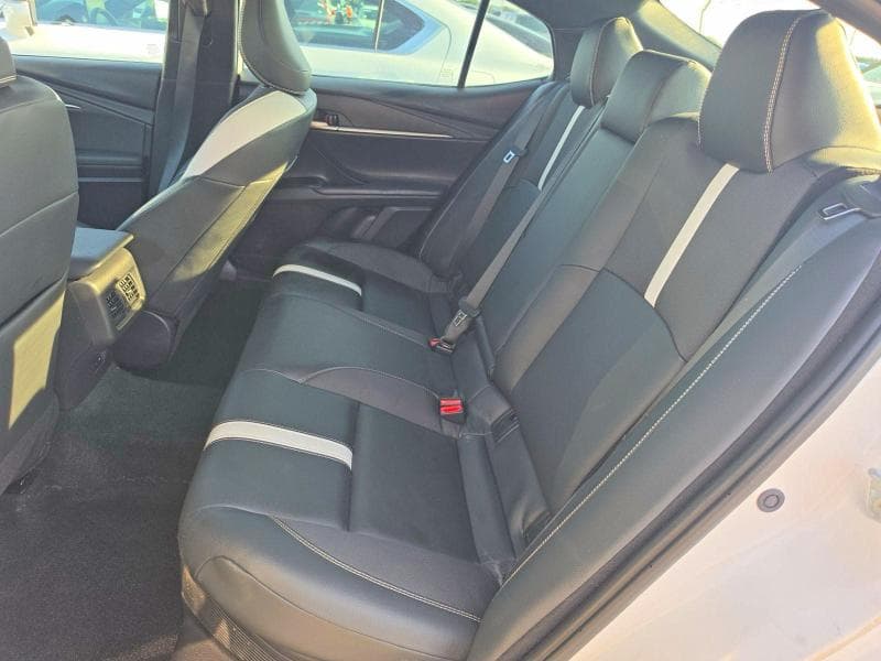 2025 TOYOTA CAMRY SE 6