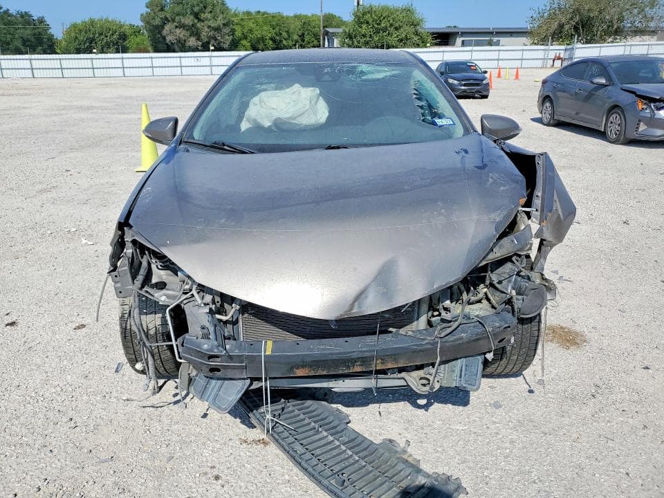 2019 TOYOTA COROLLA SE 5