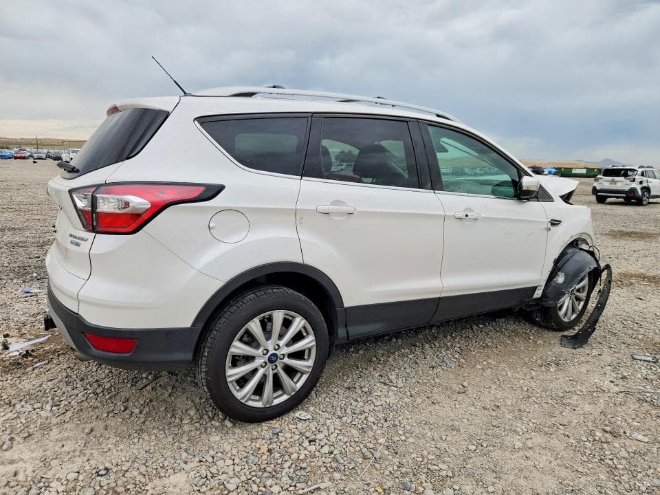 2017 FORD ESCAPE TITANIUM 3