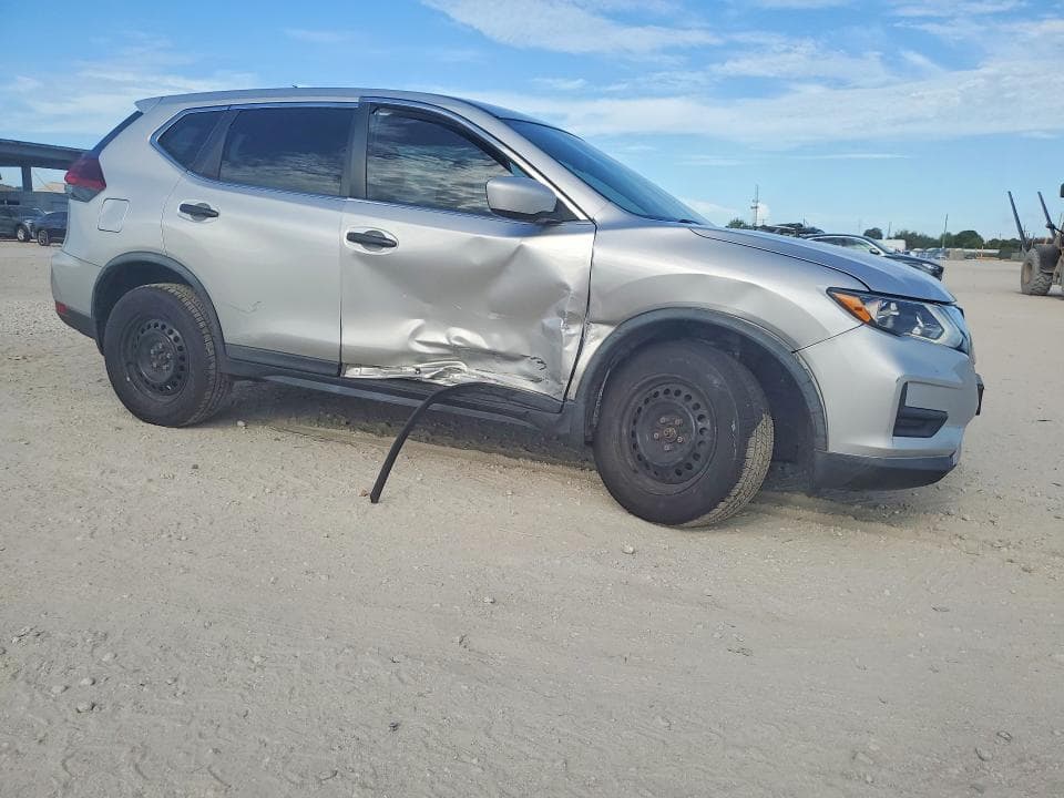2018 NISSAN ROGUE S 4