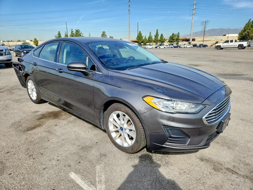 2019 FORD FUSION SE 4