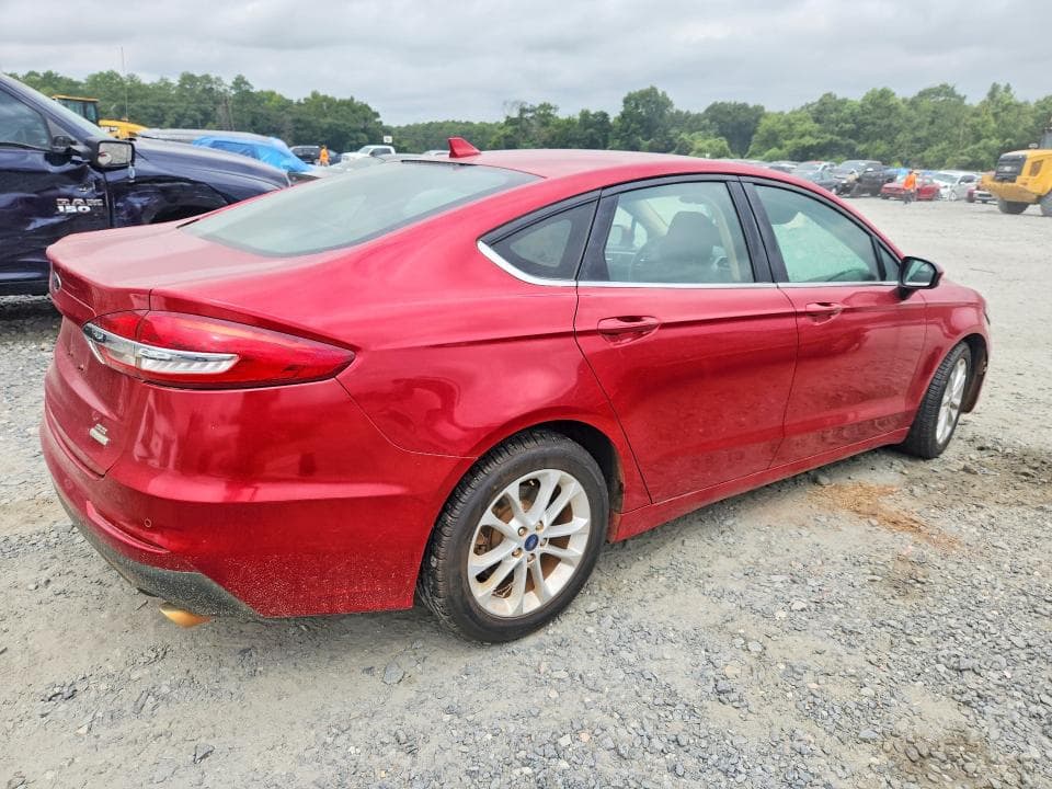 2020 FORD FUSION SE 3