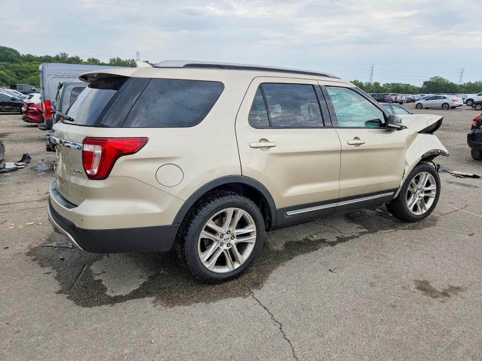 2017 FORD EXPLORER XLT 3