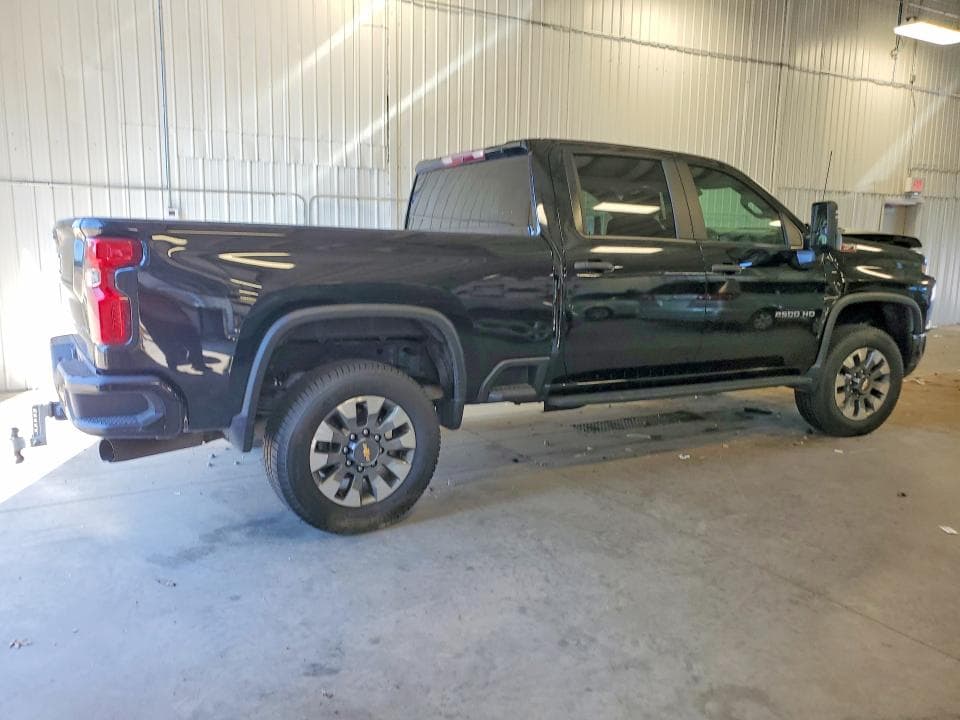 2024 CHEVROLET SILVERADO K2500 CUSTOM 3