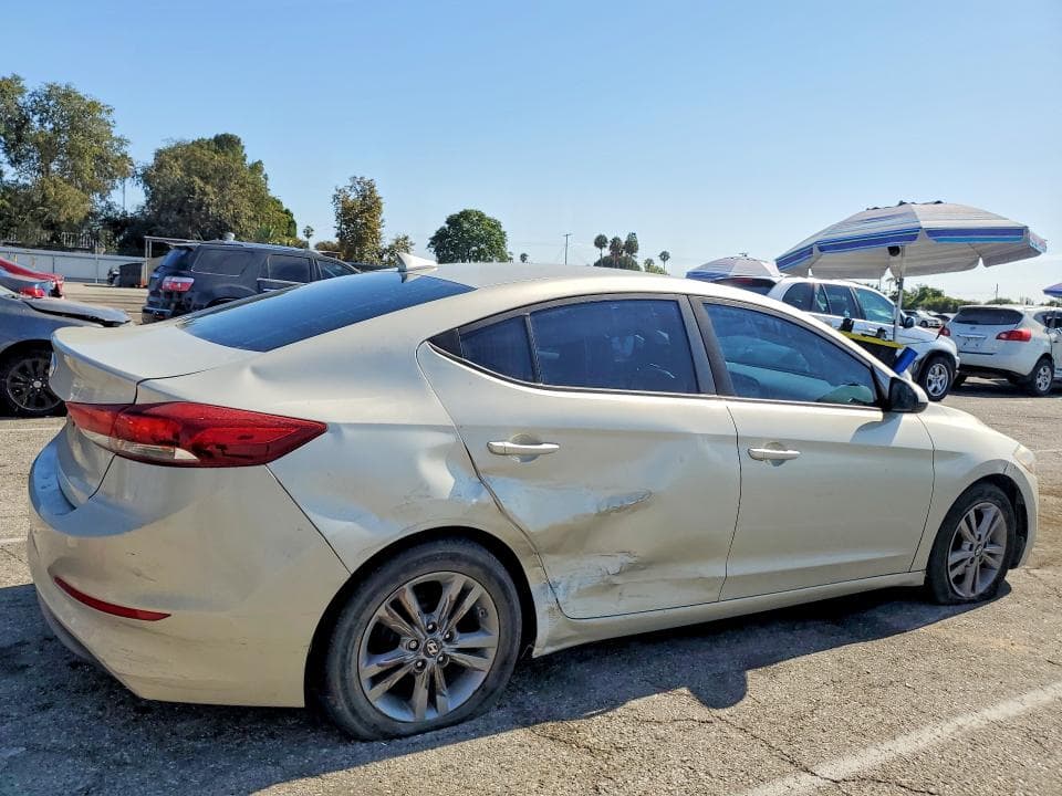 2017 HYUNDAI ELANTRA SE 3