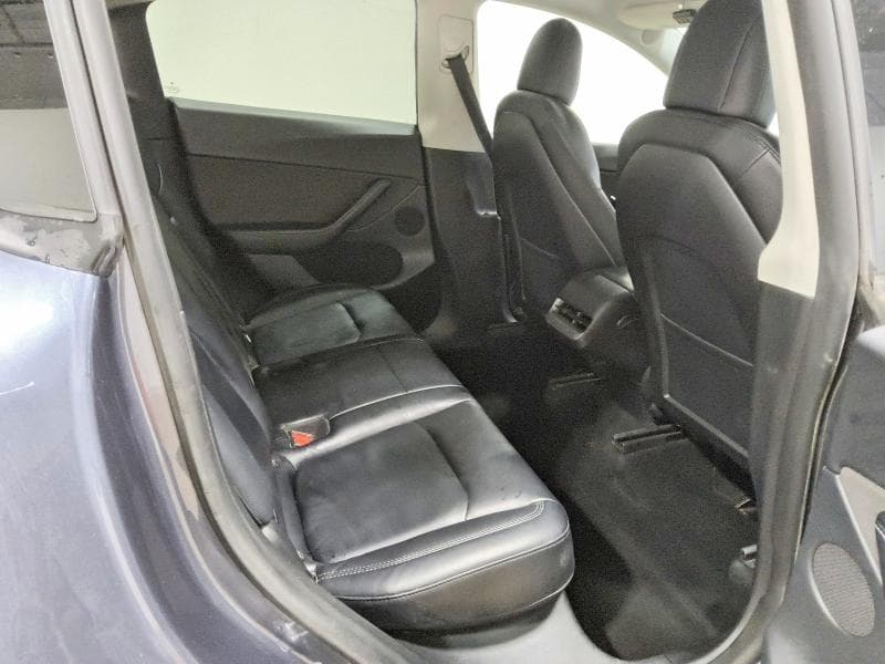 2022 TESLA MODEL Y 10