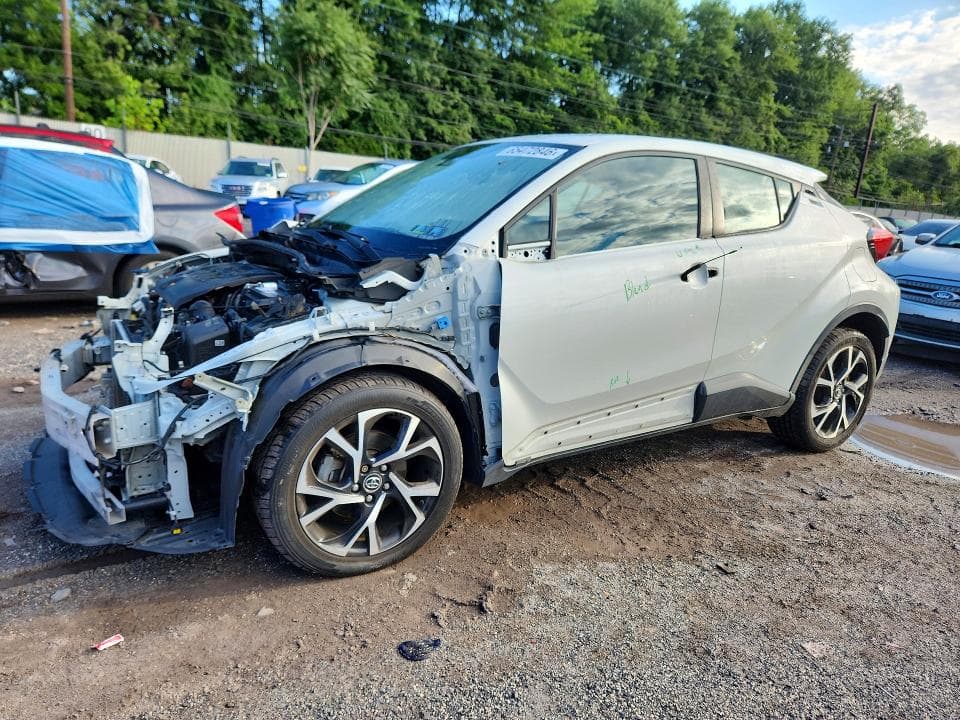 2018 TOYOTA C-HR XLE PREMIUM - 1
