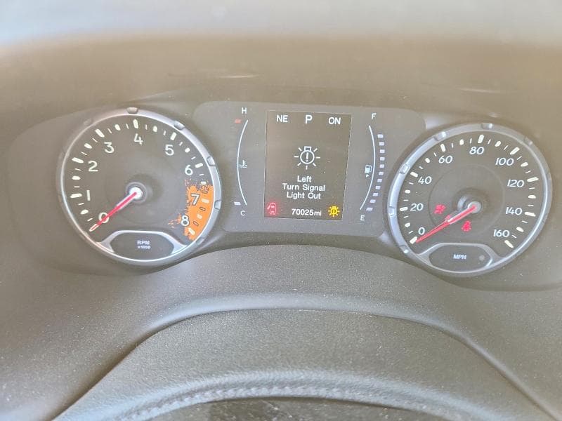 2018 JEEP RENEGADE LATITUDE 9