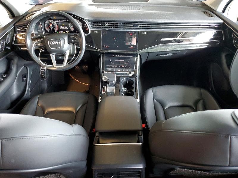 2022 AUDI Q7 8