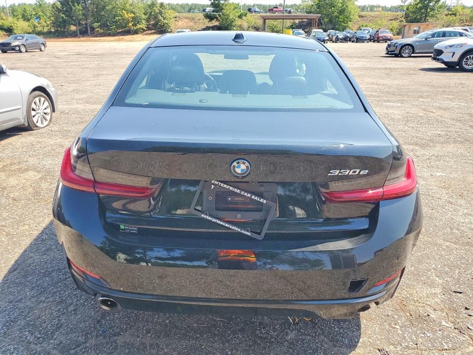 2024 BMW 330E 6