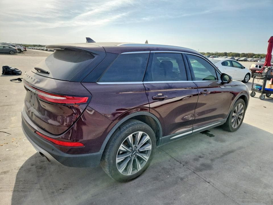 2020 LINCOLN CORSAIR RESERVE 3