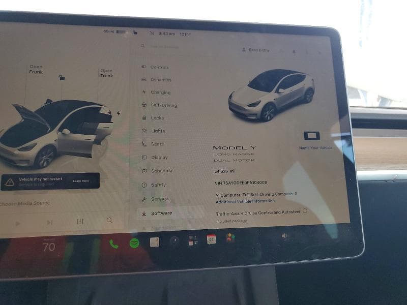 2023 TESLA MODEL Y 9