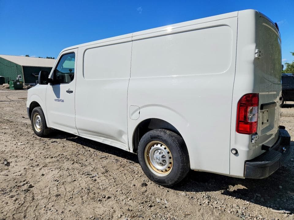 2017 NISSAN NV 2500 HD S 2