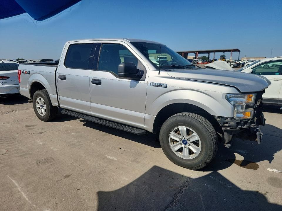 2017 FORD F150 SUPERCREW 4