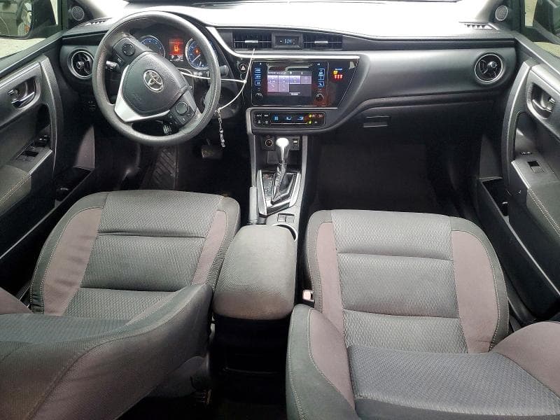 2019 TOYOTA COROLLA LE 8