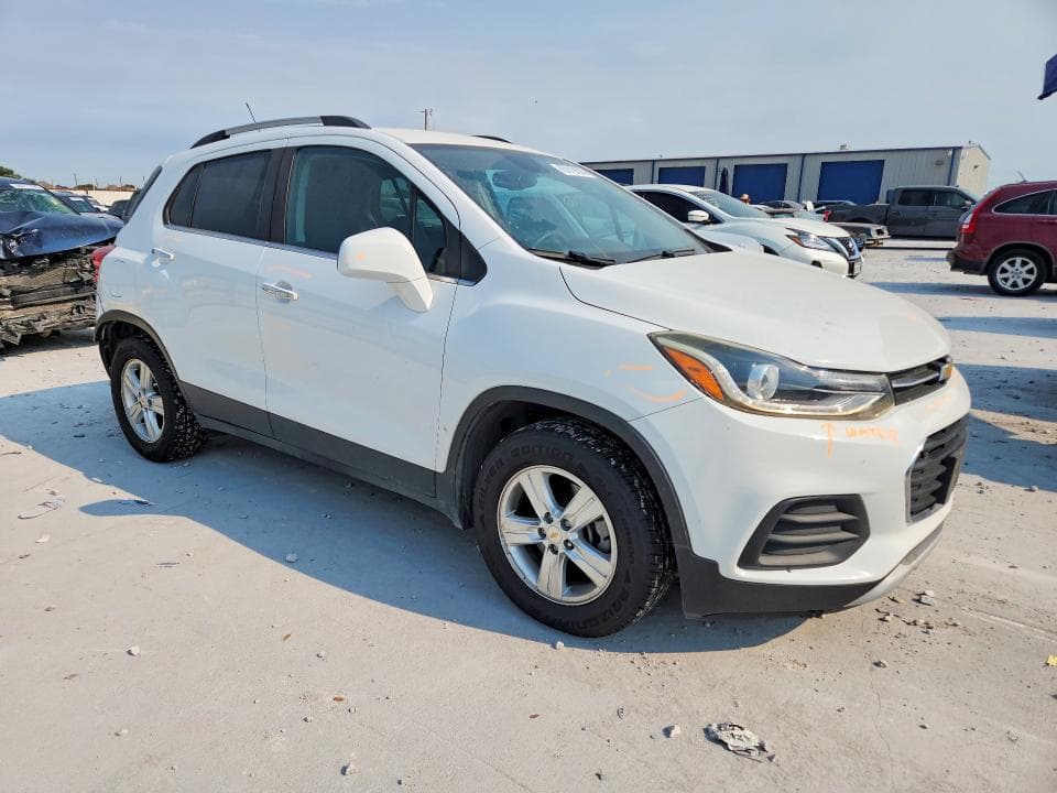 2019 CHEVROLET TRAX 1LT 4