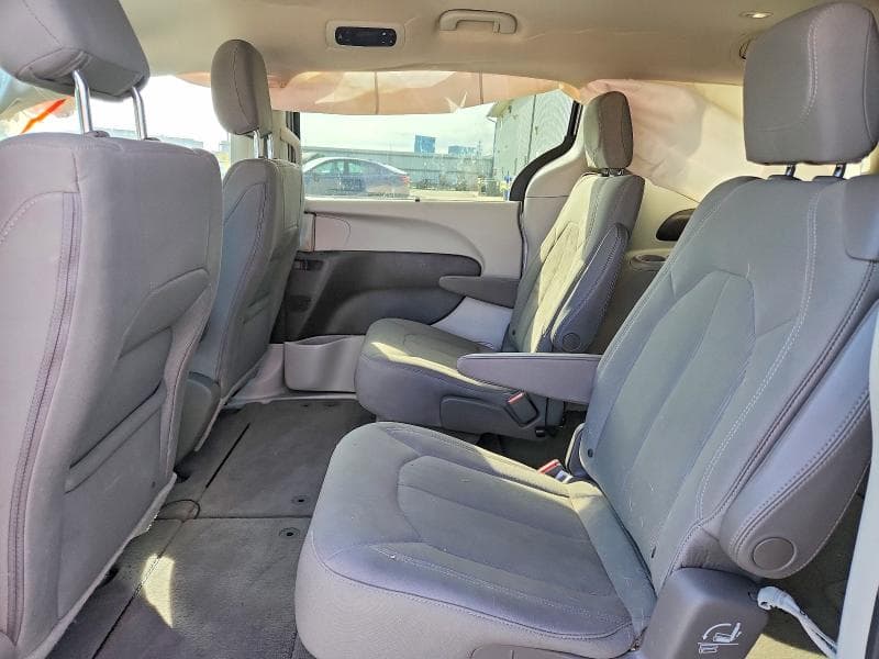 2021 CHRYSLER PACIFICA TOURING 11